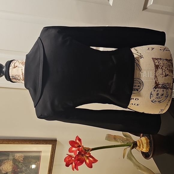 Zara Fitted, Ruffled/Pleated Cotton Blend, Women's  Black Bolero Jacket, Size 2P - Picture 5 of 9